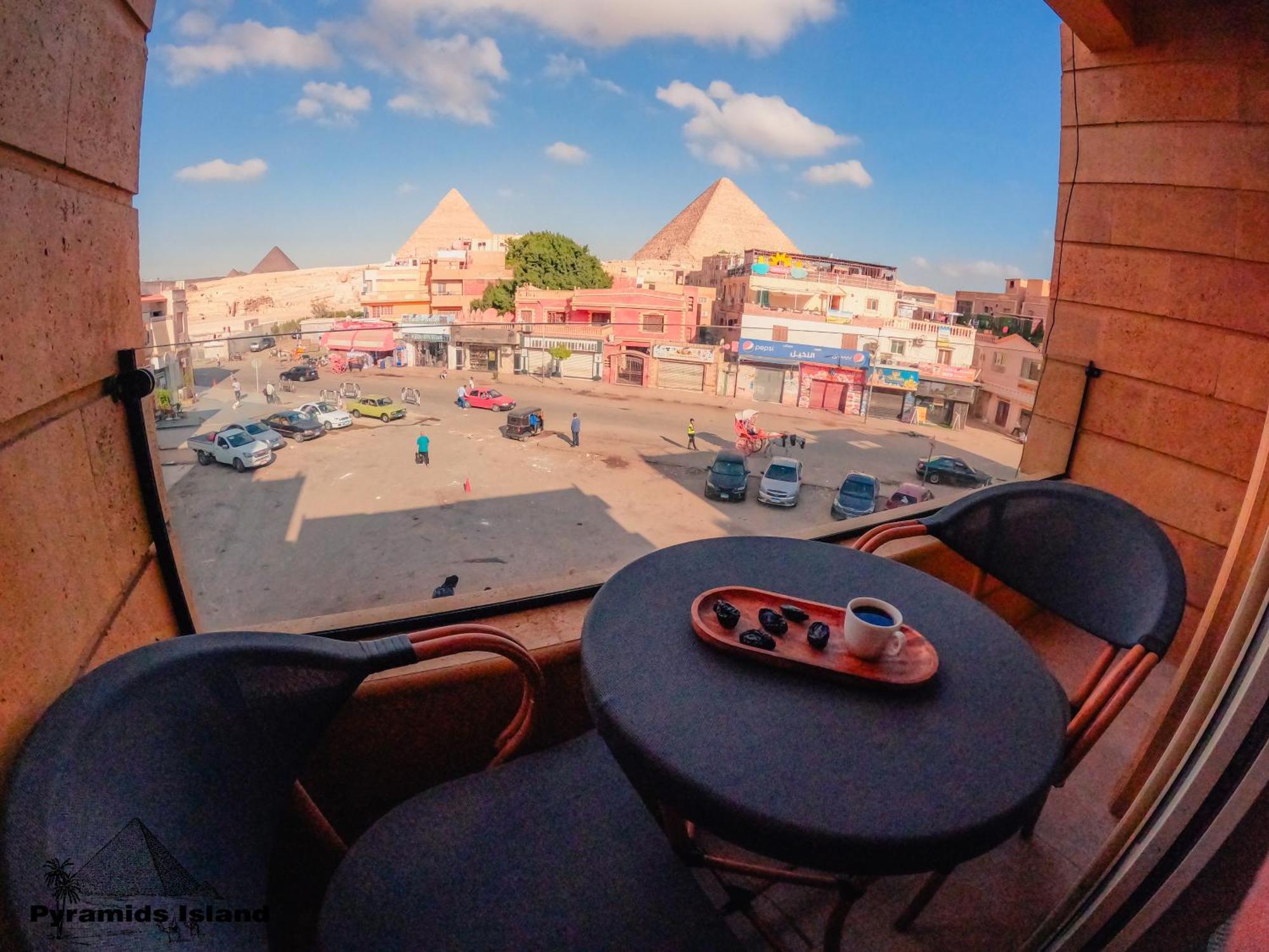 Pyramids Island Bed & Breakfast Kafrat al Jabal Exterior photo