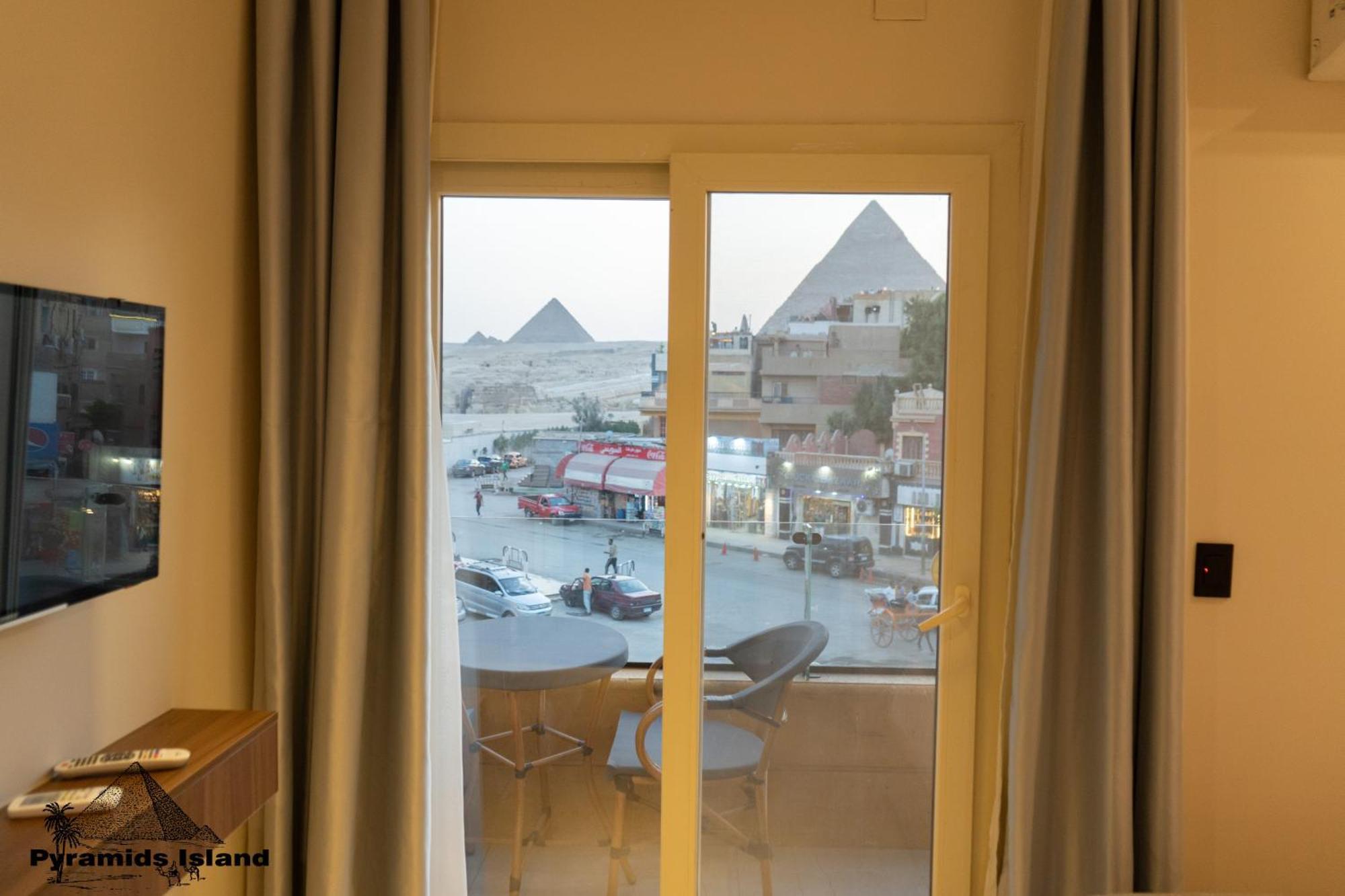 Pyramids Island Bed & Breakfast Kafrat al Jabal Exterior photo