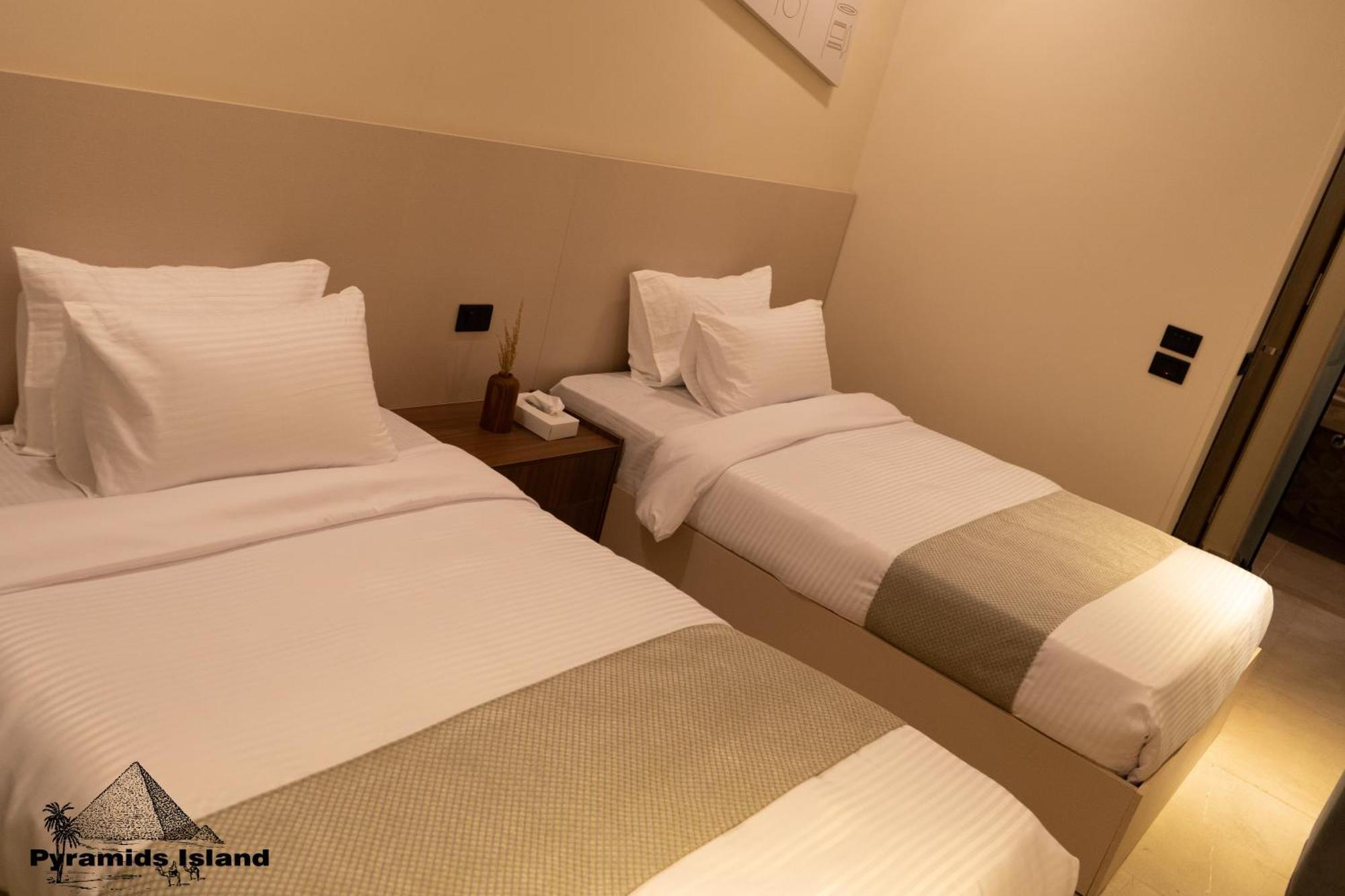 Pyramids Island Bed & Breakfast Kafrat al Jabal Exterior photo