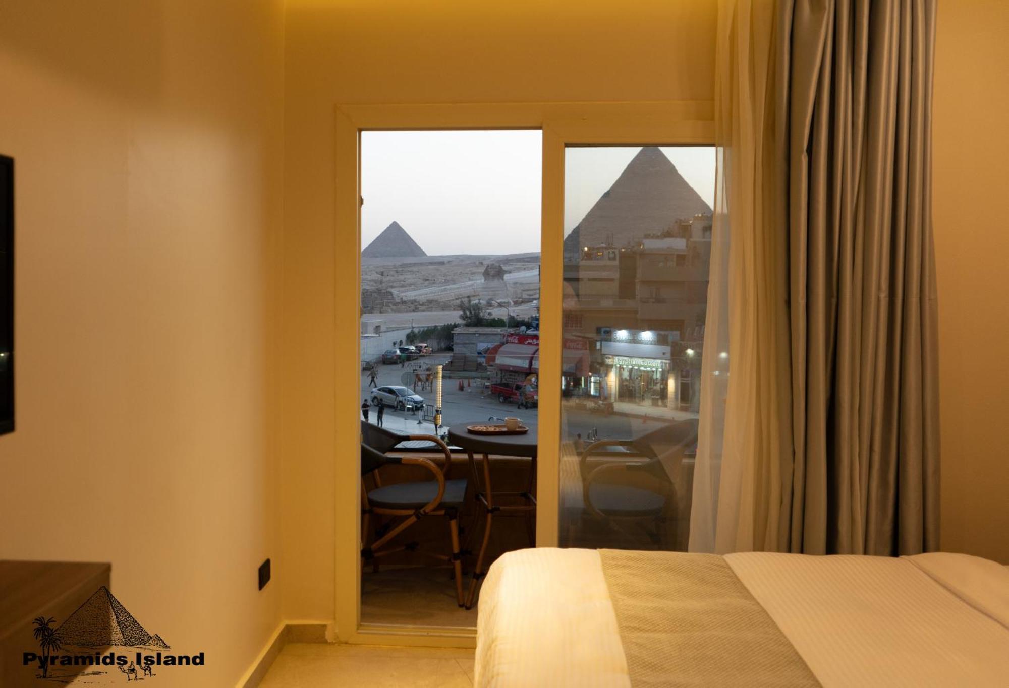 Pyramids Island Bed & Breakfast Kafrat al Jabal Exterior photo