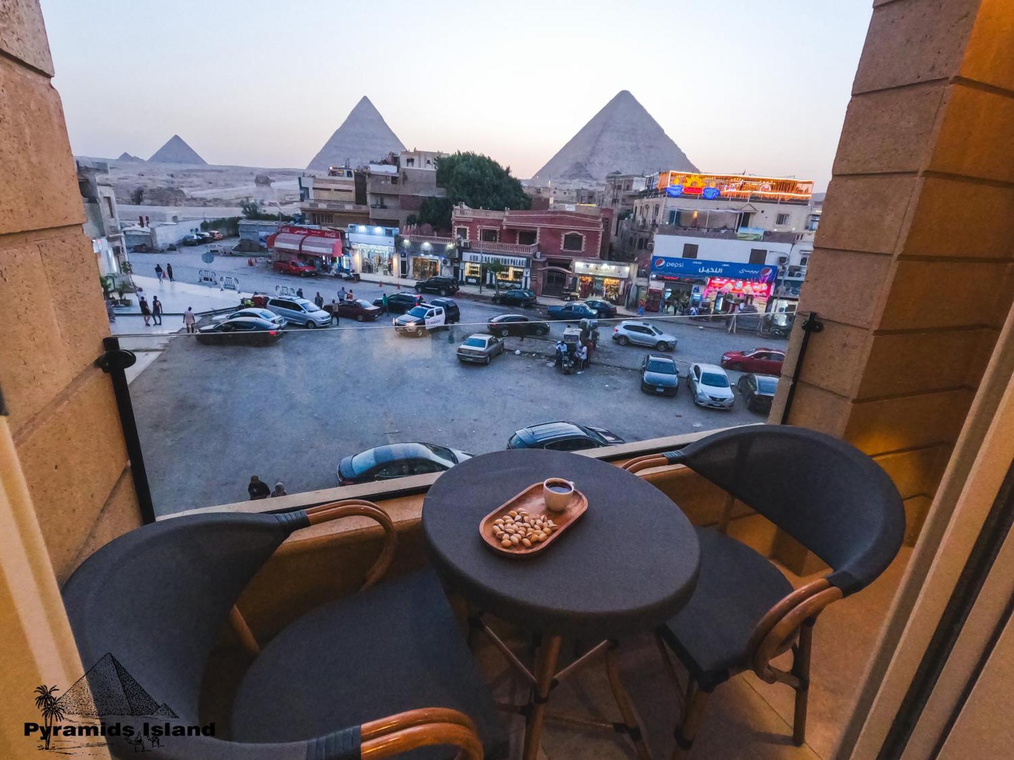 Pyramids Island Bed & Breakfast Kafrat al Jabal Exterior photo