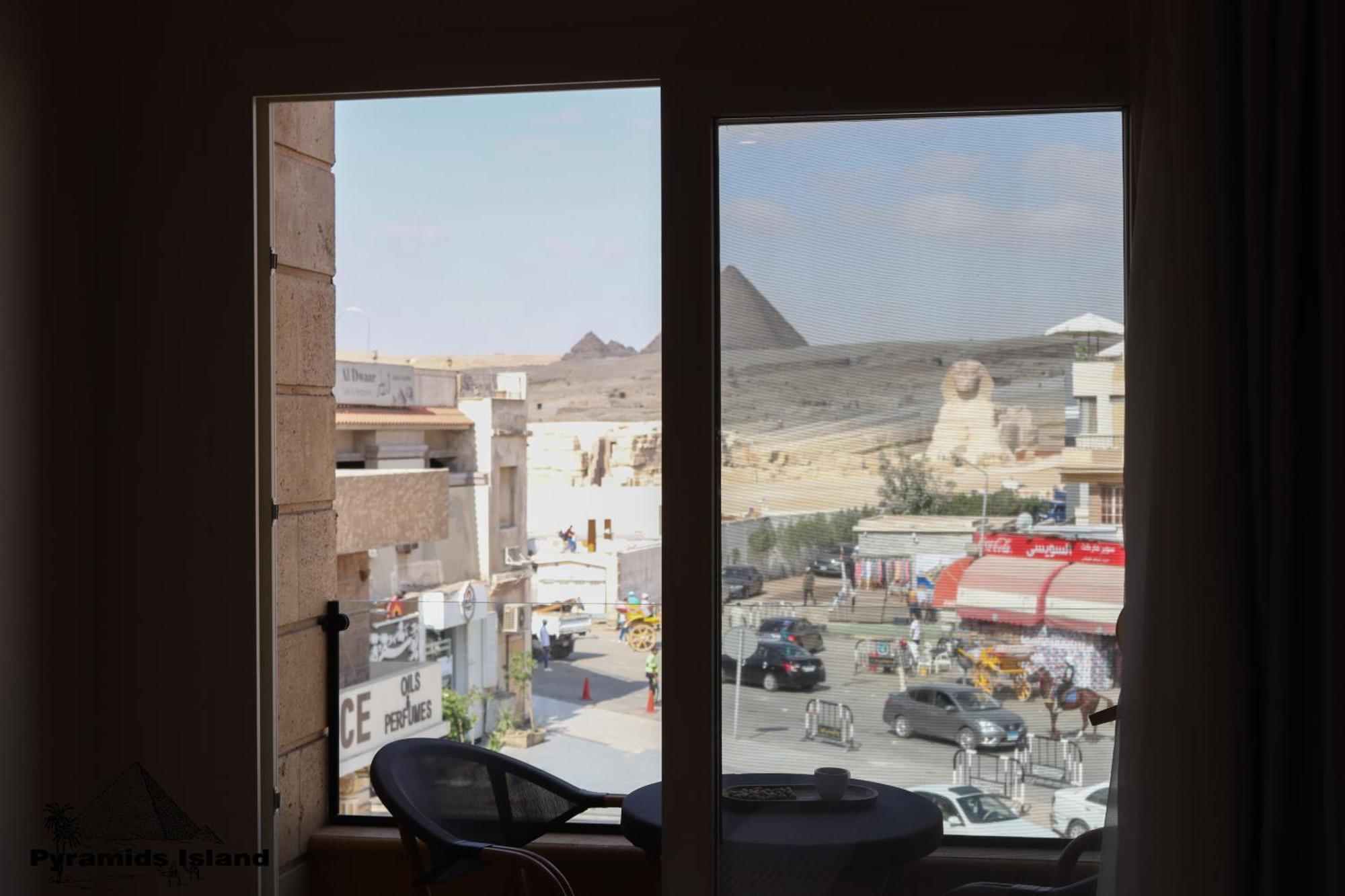 Pyramids Island Bed & Breakfast Kafrat al Jabal Exterior photo